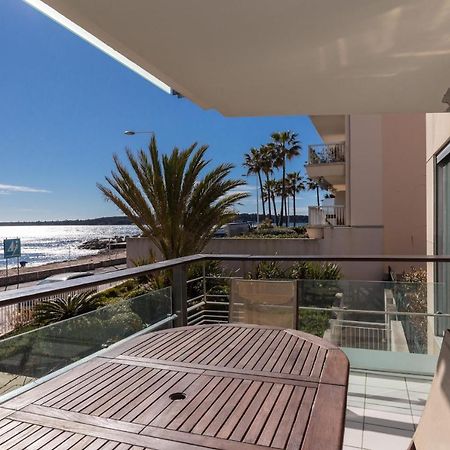 Bright Two Bedroomed Apartment On The Beach In Cannes With Huge Terrace With Fabulous Sea Views - 2001 Esterno foto