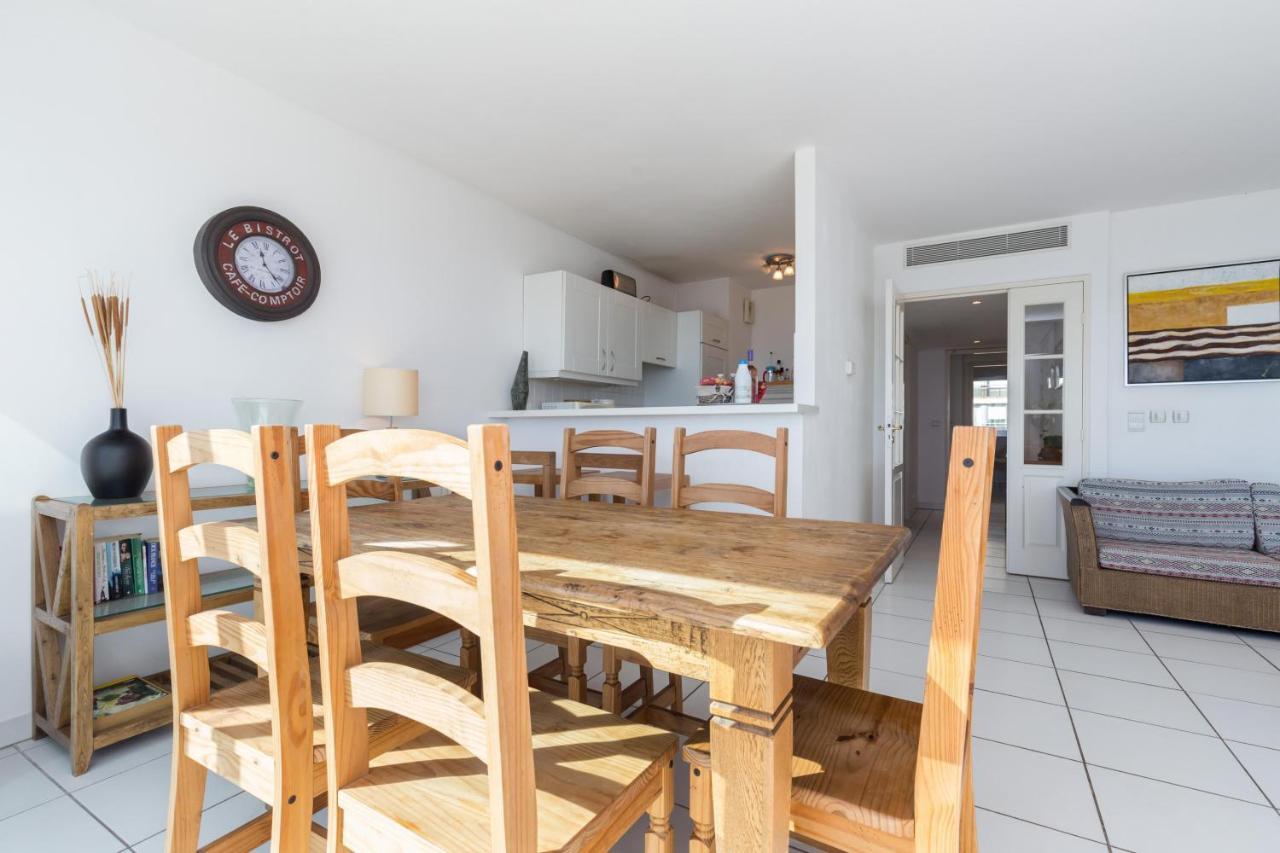 Bright Two Bedroomed Apartment On The Beach In Cannes With Huge Terrace With Fabulous Sea Views - 2001 Esterno foto